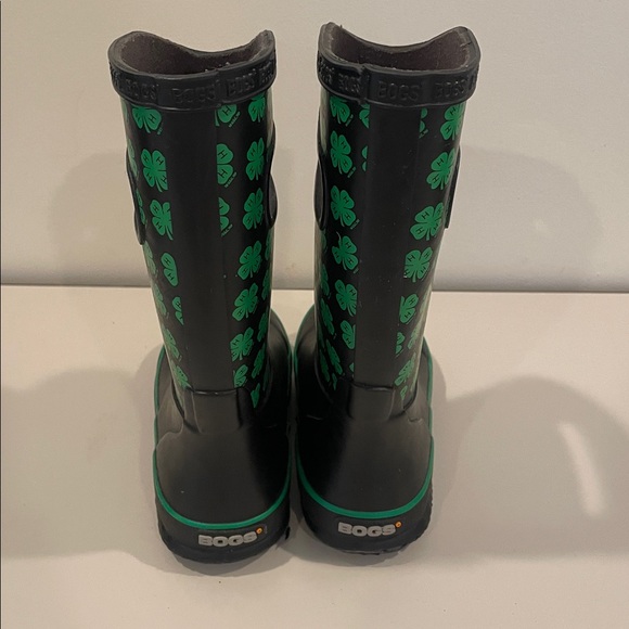 Bogs “Clover 4 H” Rainboots Size 13 - Picture 2 of 4